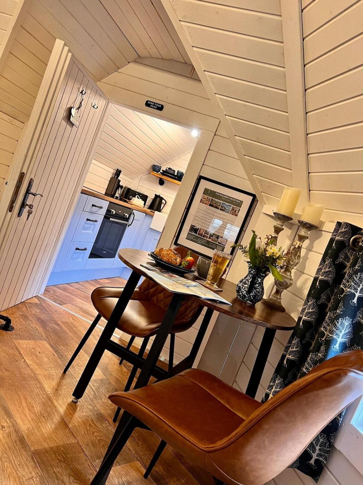 Ein Trysor Cudd Cabin Pont Sticill Exterior foto