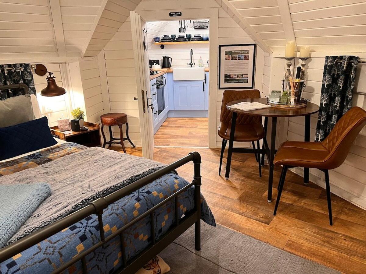 Ein Trysor Cudd Cabin Pont Sticill Exterior foto